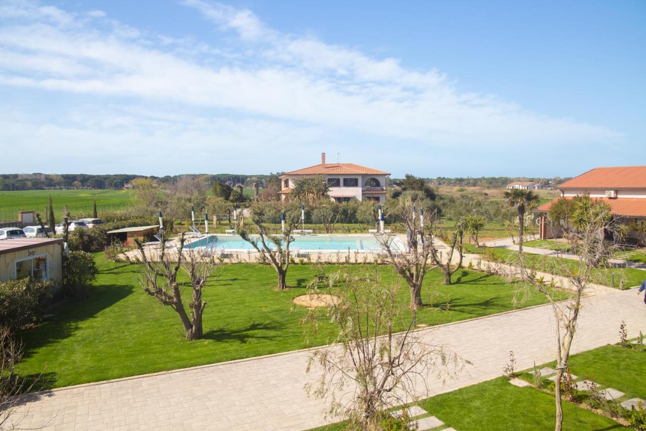 Delfino Tuscany Resort Marina di Cecina Bagian luar foto