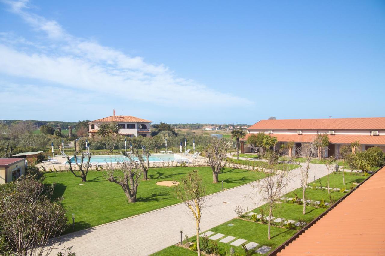 Delfino Tuscany Resort Marina di Cecina Bagian luar foto