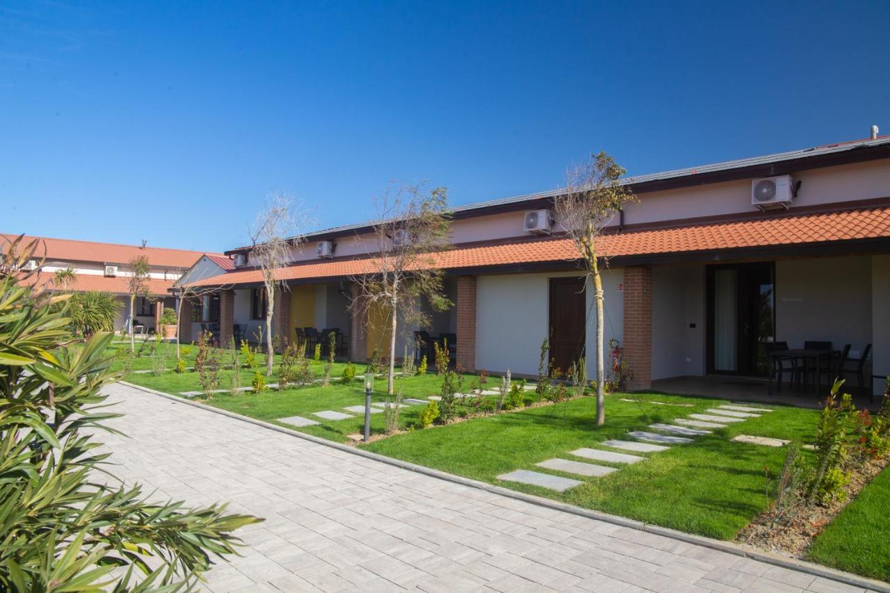 Delfino Tuscany Resort Marina di Cecina Bagian luar foto