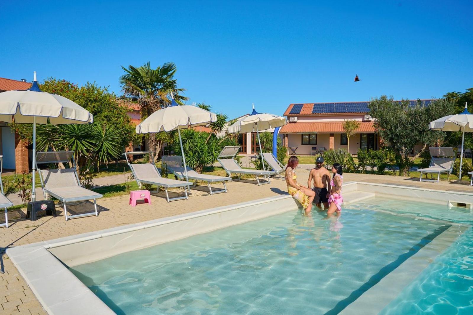 Delfino Tuscany Resort Marina di Cecina Bagian luar foto